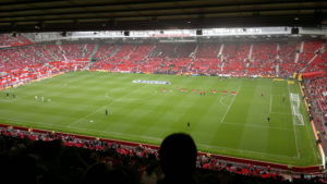 Lämmittelyä ottelusta Manchester United – Fulham