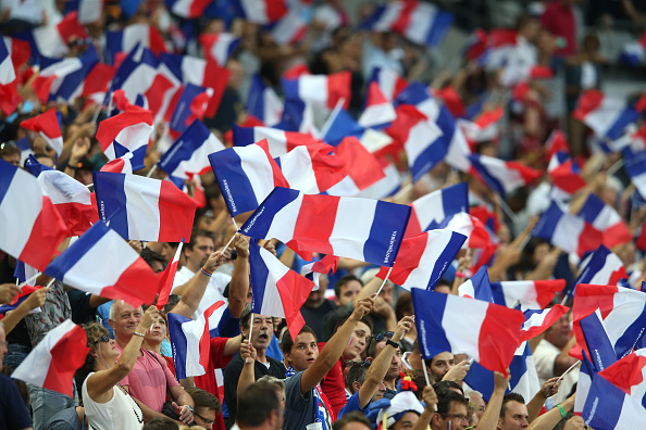 getty_FranceFlags20150822