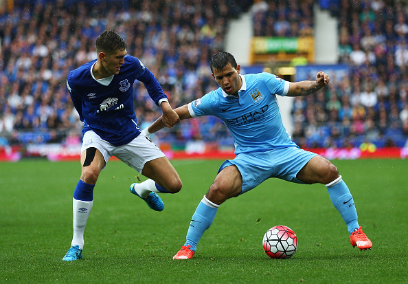 GettyImages_AgüeroSergioStonesJohn20150823