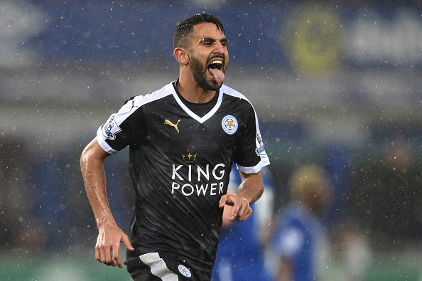 LIVERPOOL, ENGLAND - DECEMBER 19: Riyad Mahrez of Leicester City celebrates scoring his team's second goal from the penalty spot during the Barclays Premier League match between Everton and Leicester City at Goodison Park on December 19, 2015 in Liverpool, England. (Photo by Michael Regan/Getty Images)