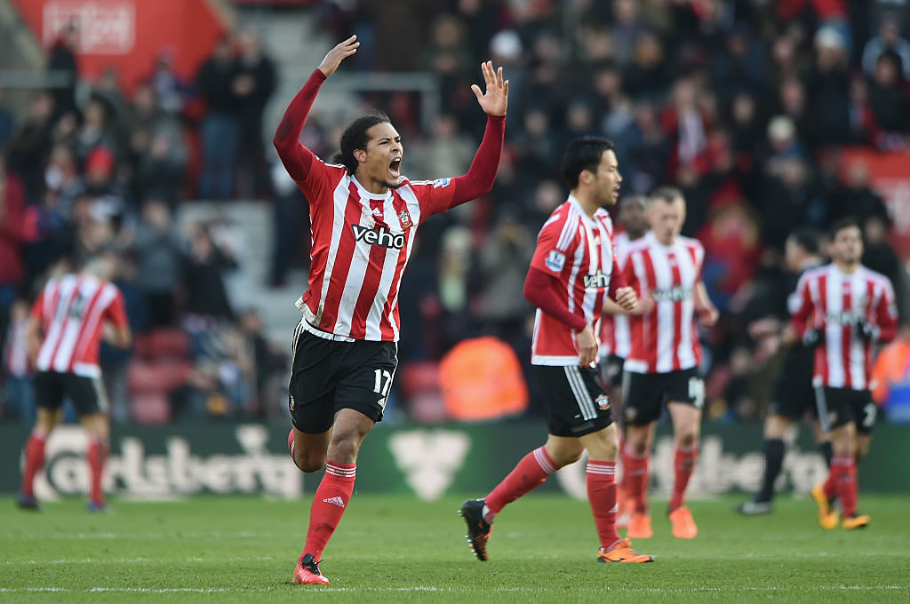 SOUTHAMPTON, ENGLAND - MARCH 05: Virgil van Dijk of Southampton celebrates scoring his team's first goal during the Barclays Premier League match between Southampton and Sunderland at St Mary's Stadium on March 5, 2016 in Southampton, England. (Photo by Tom Dulat/Getty Images)