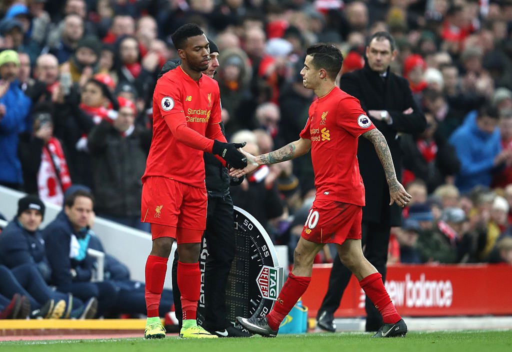 LIVERPOOL, ENGLAND - JANUARY 21: Daniel Sturridge of Liverpool (L) comes on for Philippe Coutinho of Liverpool (R) during the Premier League match between Liverpool and Swansea City at Anfield on January 21, 2017 in Liverpool, England. (Photo by Julian Finney/Getty Images)