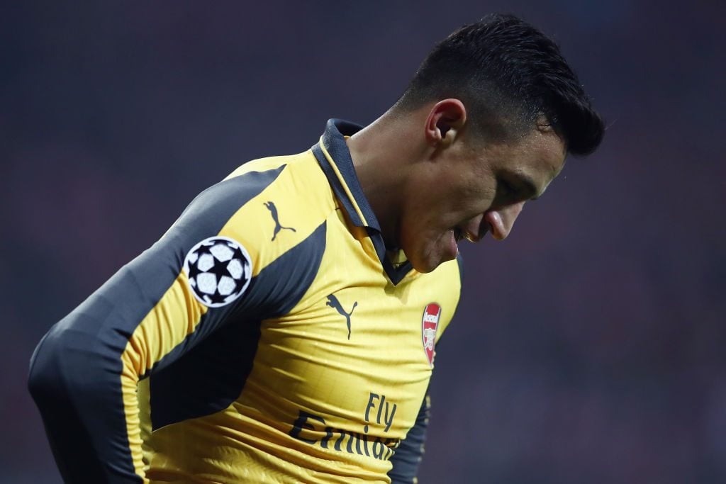 MUNICH, GERMANY - FEBRUARY 15:  Alexis Sanchez of Arsenal reacts during the UEFA Champions League Round of 16 first leg match between FC Bayern Muenchen and Arsenal FC at Allianz Arena on February 15, 2017 in Munich, Germany.  (Photo by Alex Grimm/Bongarts/Getty Images)