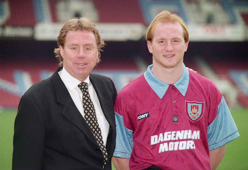 Hartson Signs For West Ham