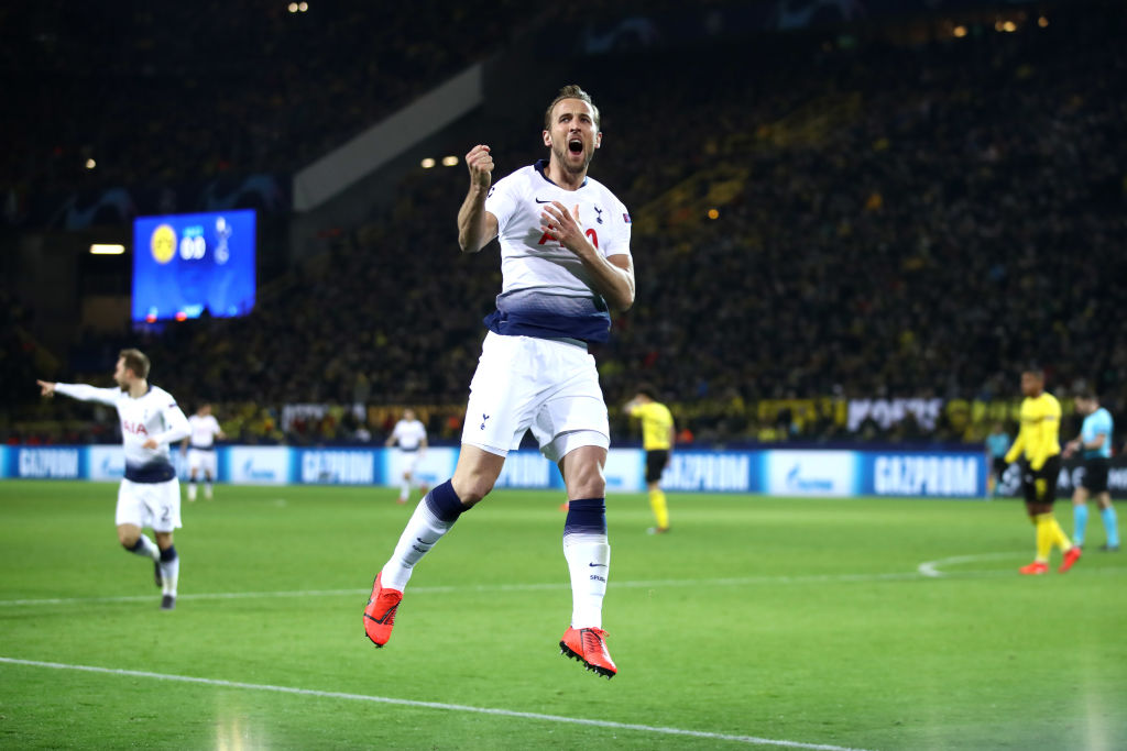 Borussia Dortmund v Tottenham Hotspur – UEFA Champions League Round of 16: Second Leg For Santander
