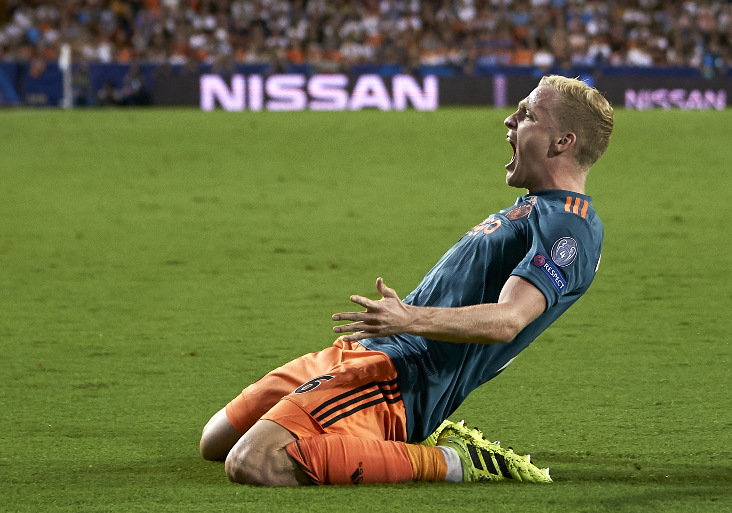 Valencia CF v AFC Ajax: Group H – UEFA Champions League