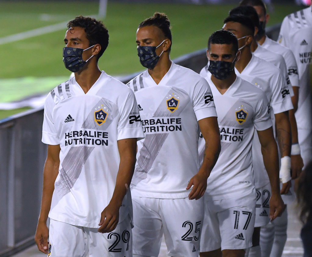 San Jose Earthquakes v Los Angeles Galaxy