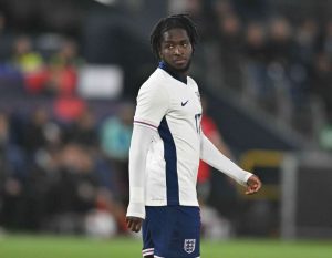 Englantilainen huippulupaus teki rohkean siirtopäätöksen – ”Perheeni halusi minun jäävän” aop_RoweJonathan2024929