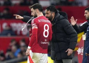 Rúben Amorim: Bruno Fernandes laukoo jatkossakin Manchester Unitedin rangaistuspotkut aop_AmorimRubenFernandesBruno202557