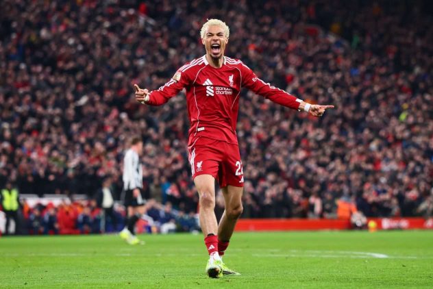 aop_EkitikeHugo10.16496754by