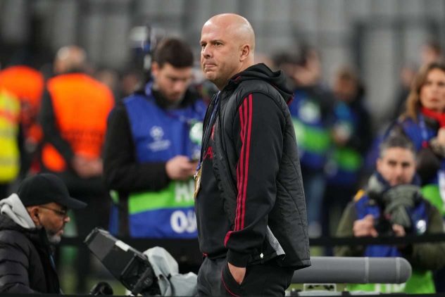 aop_Slot_10.16348361q