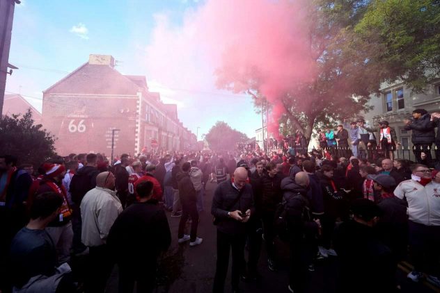aop_LiverpoolFans_20261110