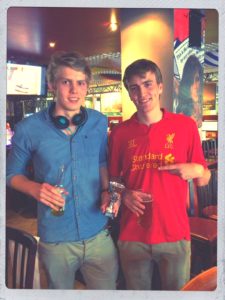 Valioliiga.comin FIFA-turnauksen voittaja ja kakkonen vuonna 2013