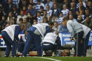 READING, UNITED KINGDOM - OCTOBER 14: Petr Cech of Chelsea receives treatment during the Barclays Premiership match between Reading and Chelsea at the Madejski Stadium on October 14, 2006 in Reading, England. (Photo by Ben Radford/Getty Images)