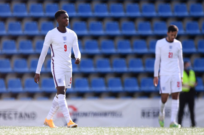 Arsenalin huippulupausta verrataan Alan Sheareriin ja &hellip;